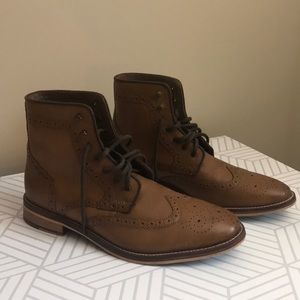 Brogue boots